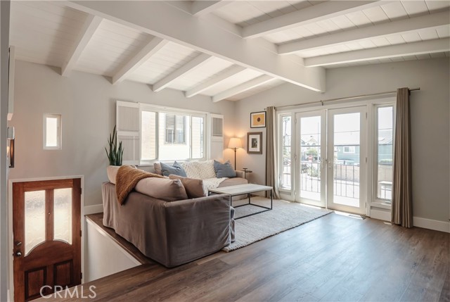 2120 Prospect Avenue, Hermosa Beach, California 90254, 3 Bedrooms Bedrooms, ,2 BathroomsBathrooms,Residential,Sold,Prospect,SB22188872