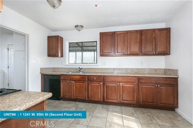 1241 W 95th Street, Los Angeles CA: https://media.crmls.org/medias/9f9ec004-b4e8-4e63-8cbc-f47e7c5fc479.jpg