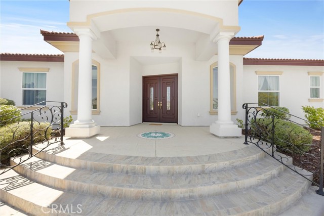 Detail Gallery Image 2 of 27 For 13611 Faringford Ln, Bakersfield,  CA 93311 - 4 Beds | 3 Baths