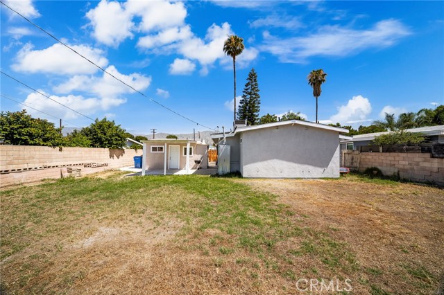 610 W Glen Lyn Drive, Glendora CA: https://media.crmls.org/medias/9f9f98c0-90e9-4864-afe8-fbd878904b32.jpg