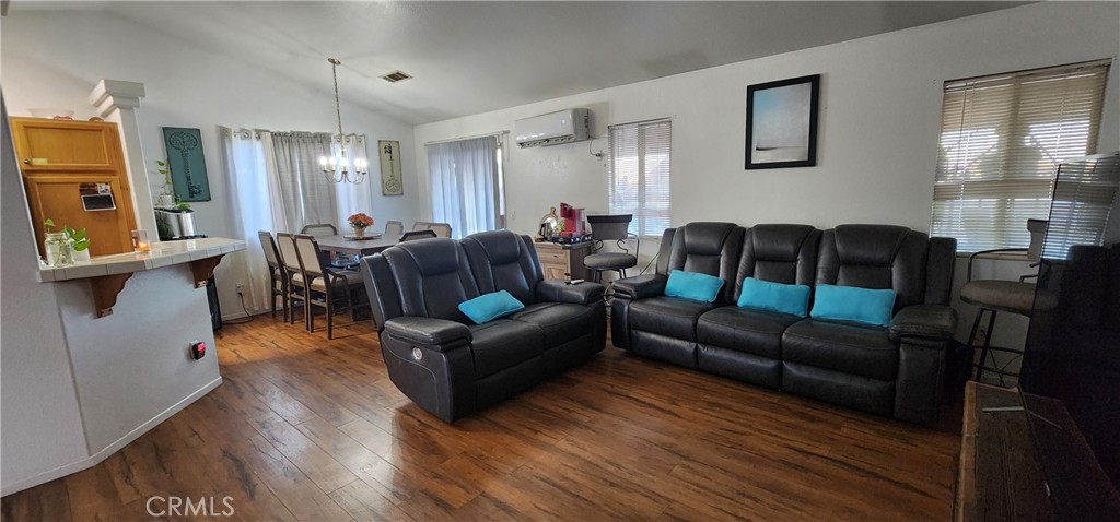 MLS #OC25253869 image #7