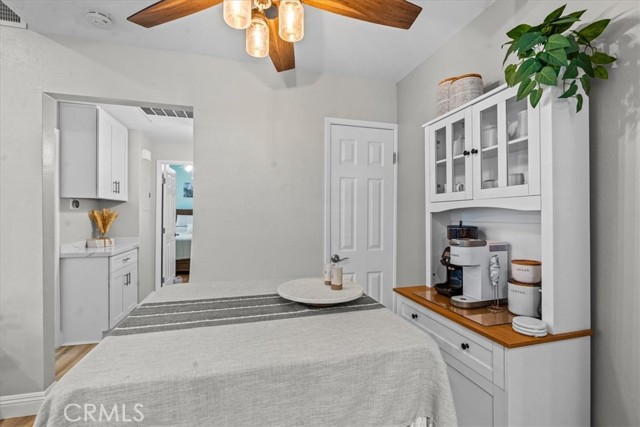 28 Via Terrano, Rancho Santa Margarita CA: https://media.crmls.org/medias/9fa3b2c8-1c8c-4b7f-9052-259823b86047.jpg