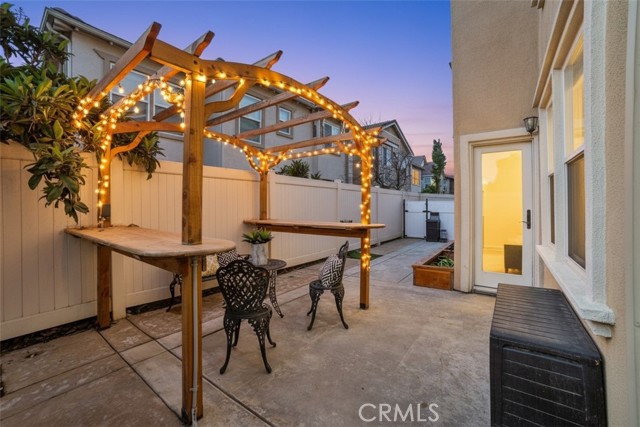 Detail Gallery Image 2 of 52 For 14578 Manchester Ave, Chino,  CA 91710 - 4 Beds | 2/1 Baths