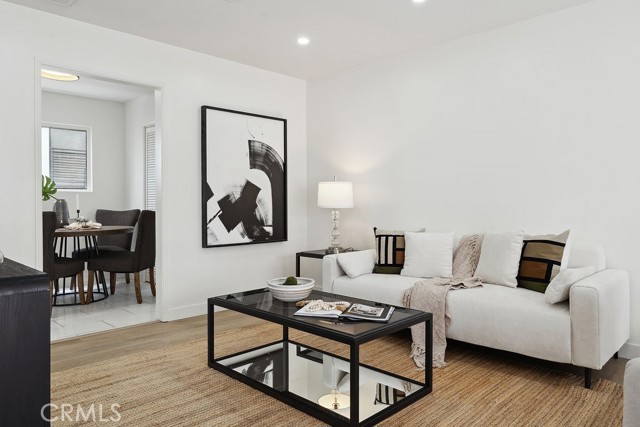 Detail Gallery Image 6 of 39 For 6101 Fulton Ave #8,  Van Nuys,  CA 91401 - 2 Beds | 3 Baths