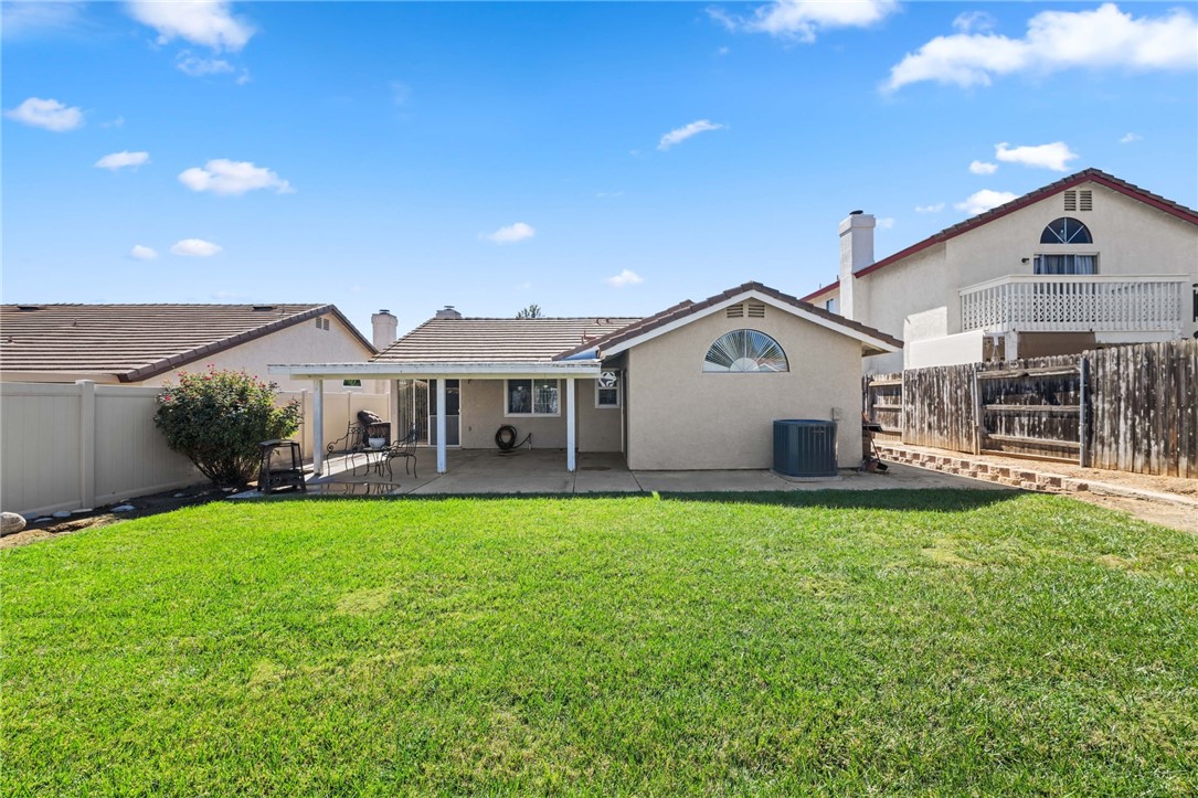 Detail Gallery Image 16 of 25 For 24432 Trails End Dr, Murrieta,  CA 92562 - 3 Beds | 2 Baths