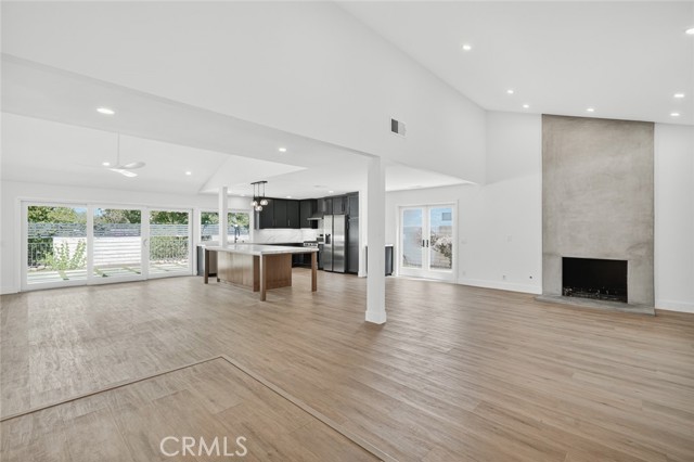 Detail Gallery Image 4 of 38 For 2257 Glastonbury, Westlake Village,  CA 91361 - 4 Beds | 2 Baths