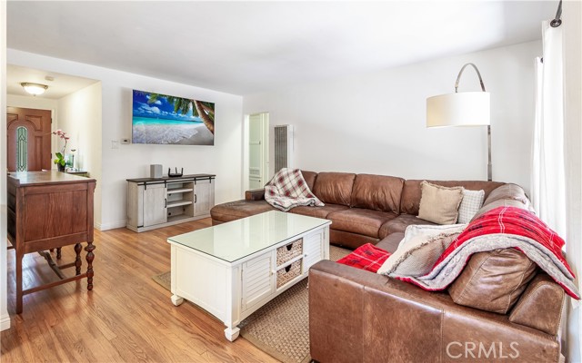 19301 Beckworth Avenue, Torrance CA: https://media.crmls.org/medias/9faa081b-6b0c-42c2-8e71-bef5795108a0.jpg