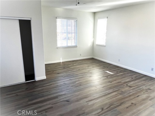 Detail Gallery Image 6 of 12 For 11268 Price, Loma Linda,  CA 92354 - 6 Beds | 3/1 Baths