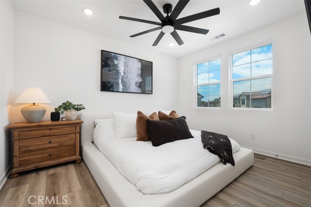Image 20 of 51 For 242 Niebla Ln