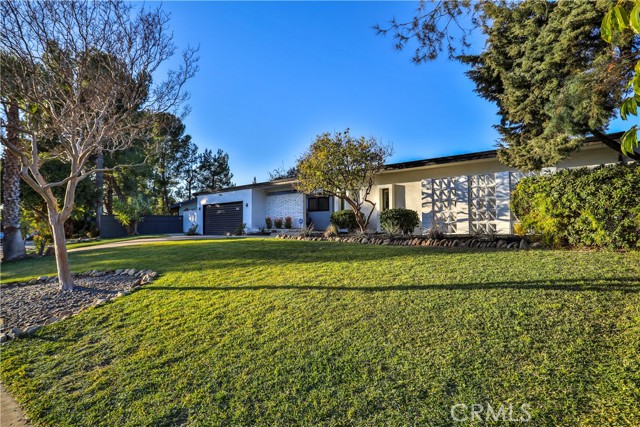 Listing Details for 253 Monterrey Drive, Claremont, CA 91711