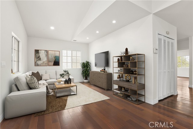 Detail Gallery Image 7 of 44 For 1234 W 22nd St, San Pedro,  CA 90731 - 3 Beds | 3/1 Baths