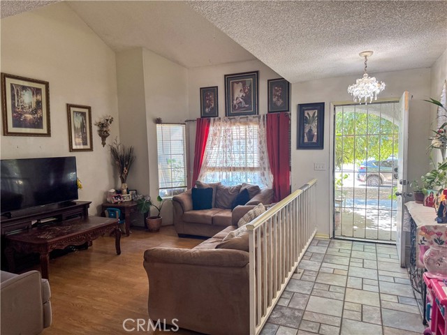 Front Image Thumbnail for CRSR26187617