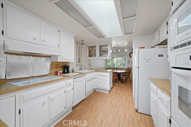 31919 FLORIDA Avenue, Mentone CA: https://media.crmls.org/medias/9fada306-b74f-4e5a-8982-88858ec99394.jpg