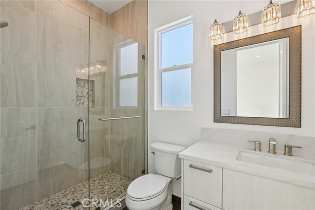Detail Gallery Image 36 of 52 For 1914 Belmont Ln a,  Redondo Beach,  CA 90278 - 4 Beds | 3/1 Baths