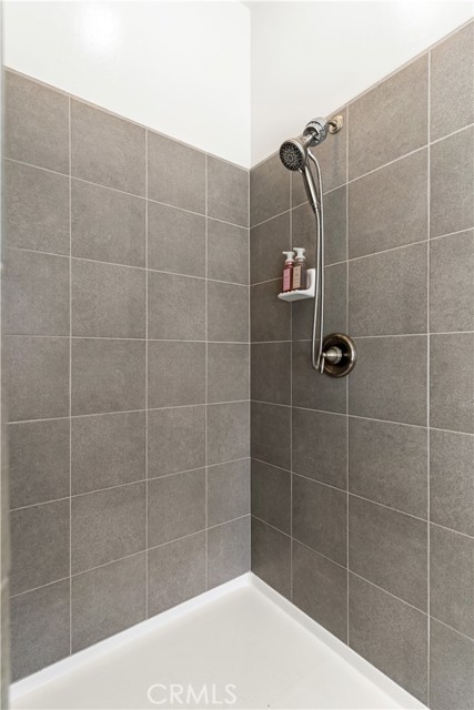 Detail Gallery Image 32 of 43 For 9119 Claro De Luna Dr, Bakersfield,  CA 93314 - 4 Beds | 2/1 Baths