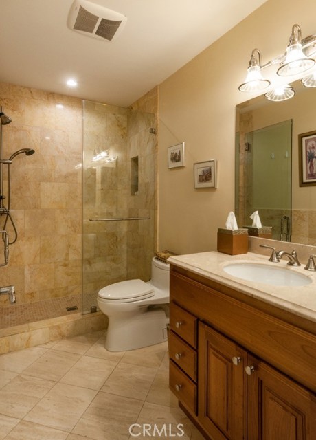 32 Malaga Place, Manhattan Beach, California 90266, 2 Bedrooms Bedrooms, ,1 BathroomBathrooms,Residential,Sold,Malaga,SB17034597
