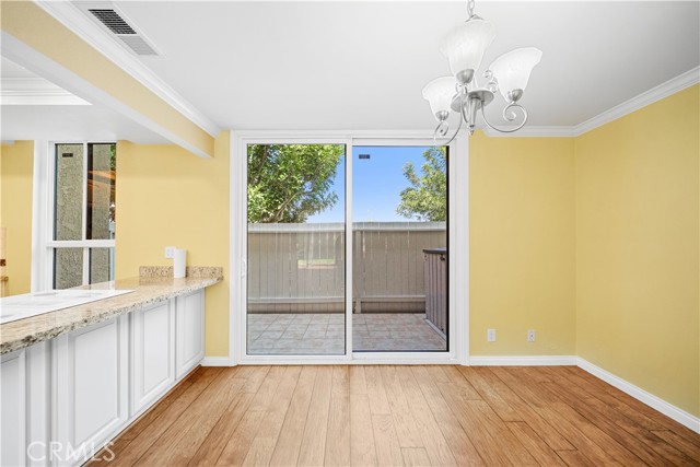 Detail Gallery Image 11 of 57 For 3520 Maricopa #1,  Torrance,  CA 90503 - 3 Beds | 3 Baths