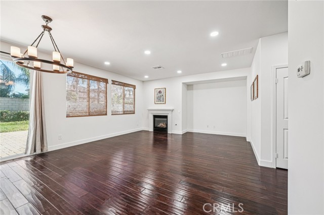 Detail Gallery Image 21 of 26 For 6658 Bright Gem Ct, Corona,  CA 92880 - 5 Beds | 3 Baths