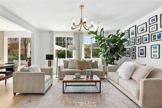 24229 La Montura Drive, Valencia CA: https://media.crmls.org/medias/9fb0d391-67e5-44bc-9c7d-fe28dba9f944.jpg