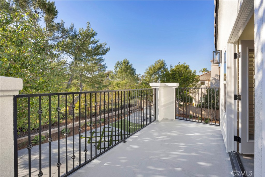 MLS #OC25258217 image #19