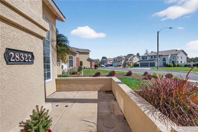 Detail Gallery Image 9 of 75 For 28322 Corte Ocaso, Temecula,  CA 92592 - 5 Beds | 3 Baths