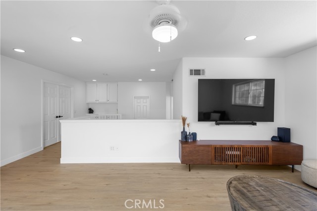 2517 Renata Court, Thousand Oaks CA: https://media.crmls.org/medias/9fb236ef-fdc2-4483-a8b4-a87f072c6995.jpg