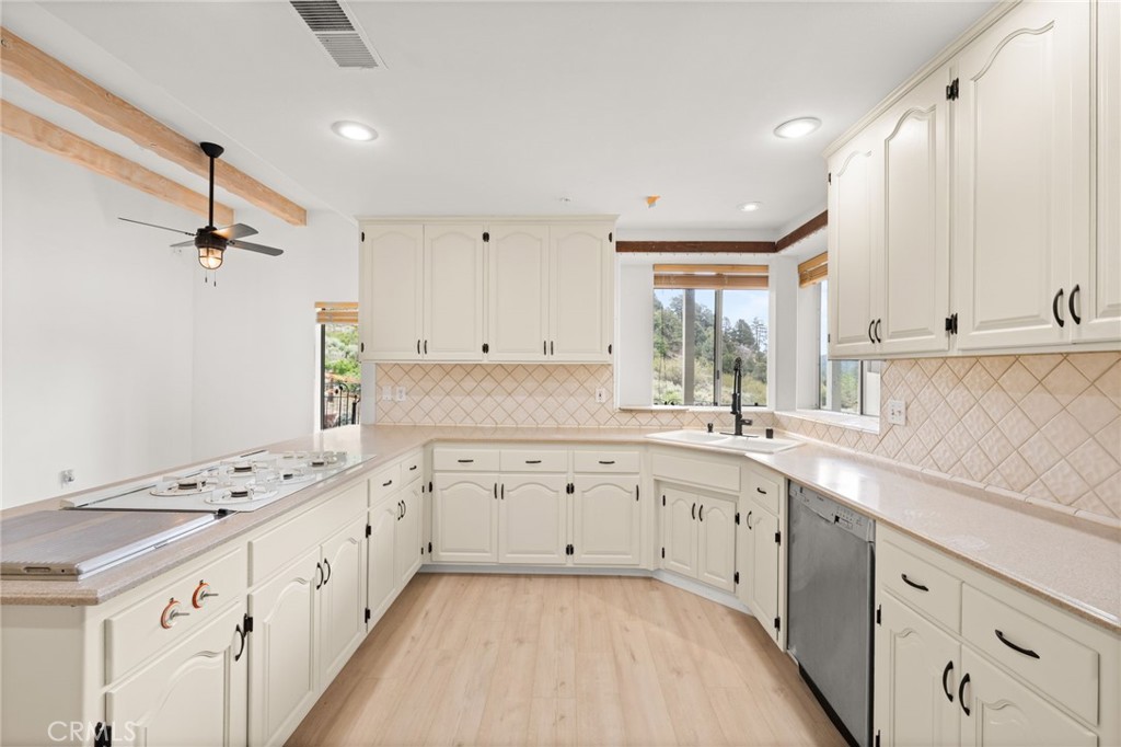 MLS #CV25120554 image #16