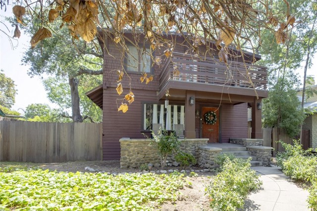 1010 N Madison Avenue, Pasadena CA: https://media.crmls.org/medias/9fb3ba71-a665-44c3-b7ec-ae38fbf22e62.jpg