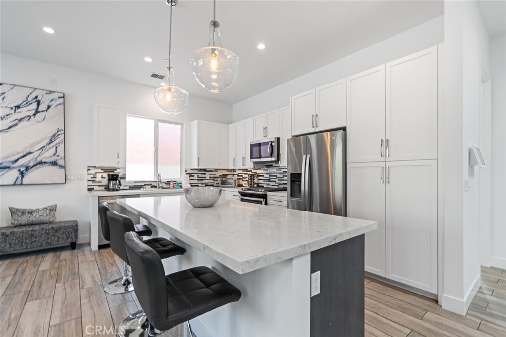 MLS #SR25103024 image #11