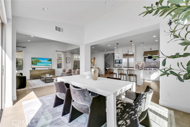 218 Collino, Irvine CA: https://media.crmls.org/medias/9fb3f027-cd86-41b3-ac1a-b0ca315290d1.jpg