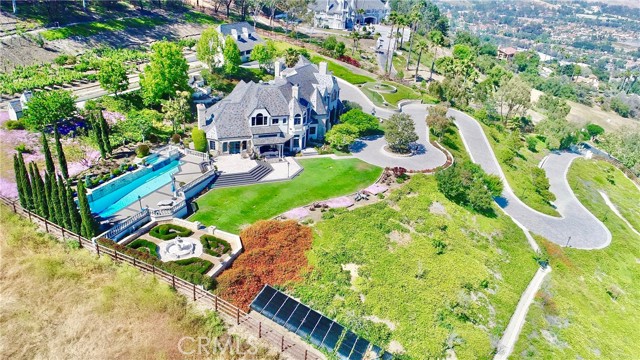 Detail Gallery Image 14 of 75 For 31541 Peppertree Bend, San Juan Capistrano,  CA 92675 - 7 Beds | 8/2 Baths