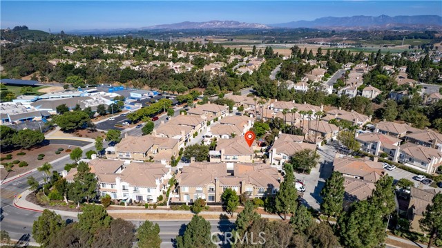 11544 Treeview Court, Moorpark CA: https://media.crmls.org/medias/9fb5d219-3770-4765-95b9-78bdb88204d0.jpg