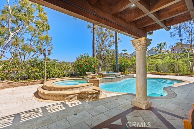 Detail Gallery Image 25 of 43 For 26872 Anadale Dr, Laguna Hills,  CA 92653 - 4 Beds | 3 Baths