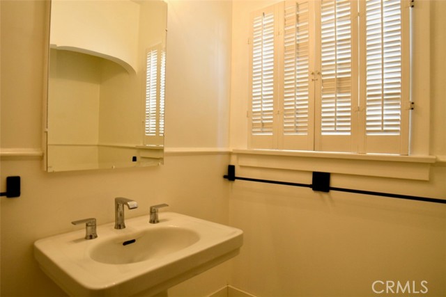 Detail Gallery Image 18 of 27 For 679 La Mirada, San Marino,  CA 91108 - 3 Beds | 2 Baths