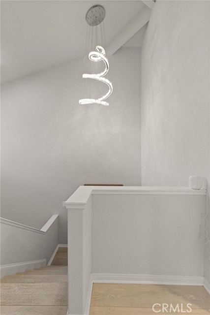 Detail Gallery Image 14 of 19 For 19 Laguna Court, Manhattan Beach,  CA 90266 - 3 Beds | 2/1 Baths