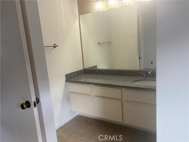 Detail Gallery Image 16 of 18 For 16 Amberleaf, Irvine,  CA 92614 - 2 Beds | 2 Baths