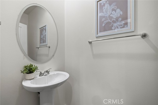 Detail Gallery Image 16 of 35 For 922 E Baseline Rd, Claremont,  CA 91711 - 3 Beds | 2/1 Baths