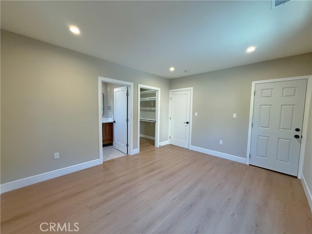Detail Gallery Image 11 of 31 For 2953 S Bronson, Los Angeles,  CA 90018 - 3 Beds | 2 Baths
