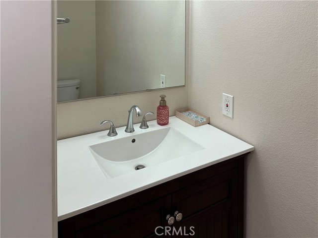 26582 Via Mondelo, Mission Viejo CA: https://media.crmls.org/medias/9fba2cff-df7c-46eb-8b16-8e4676fd3d2a.jpg