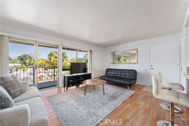 Detail Gallery Image 2 of 11 For 2338 Avenida Sevilla #P,  Laguna Woods,  CA 92637 - 2 Beds | 2 Baths