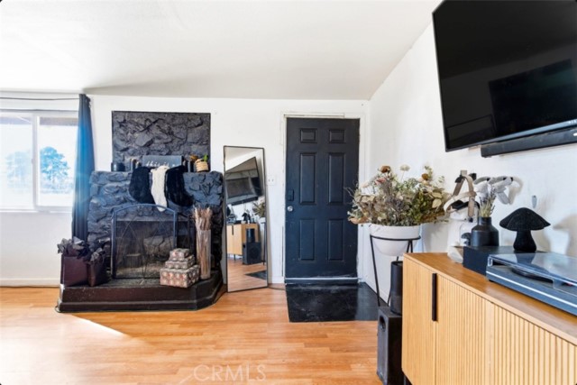 Detail Gallery Image 9 of 39 For 19449 Chamisal, Adelanto,  CA 92301 - 4 Beds | 2 Baths