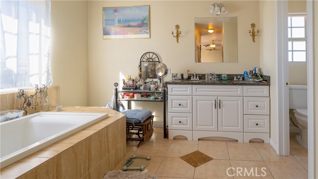 Detail Gallery Image 15 of 20 For 20325 87th, California City,  CA 93505 - 5 Beds | 3 Baths