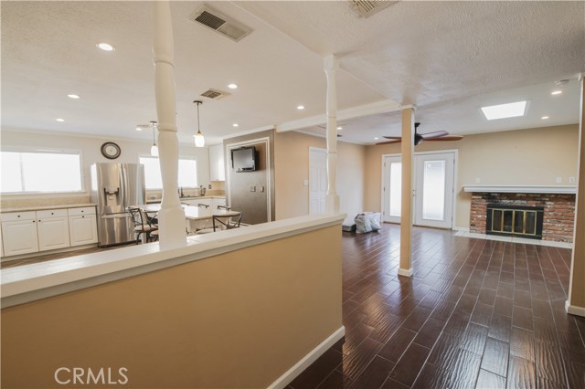 Detail Gallery Image 6 of 46 For 2327 Cienega, Highland,  CA 92346 - 5 Beds | 4 Baths