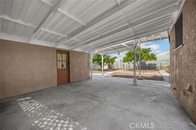 2100 W Valencia Drive, Fullerton CA: https://media.crmls.org/medias/9fbe878b-9905-4a07-9a05-437850f8afa3.jpg