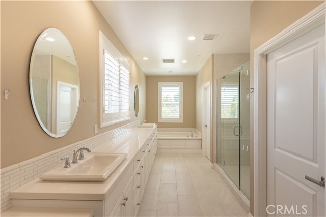 Detail Gallery Image 34 of 47 For 102 Diamondback, Irvine,  CA 92618 - 4 Beds | 4 Baths