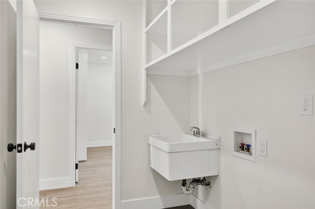 Detail Gallery Image 22 of 28 For 2257 Glastonbury, Westlake Village,  CA 91361 - 4 Beds | 2 Baths