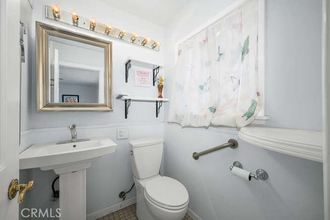 https://media.crmls.org/medias/9fbf4ce0-63f0-4a29-88fe-3217e61beade.jpg?preset=X-Large