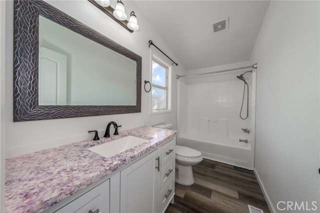 Detail Gallery Image 13 of 41 For 6099 Roland Dr, Lucerne,  CA 95458 - 3 Beds | 2 Baths