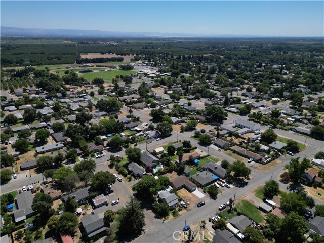 454 F St, Biggs CA: https://media.crmls.org/medias/9fbf6d09-61f3-4f5f-a08f-f9bbc858f252.jpg