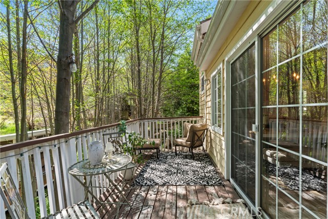 29613 Hook Creek Road, Cedar Glen CA: https://media.crmls.org/medias/9fbfc6aa-1cf3-4efe-abee-d250a1feb7aa.jpg